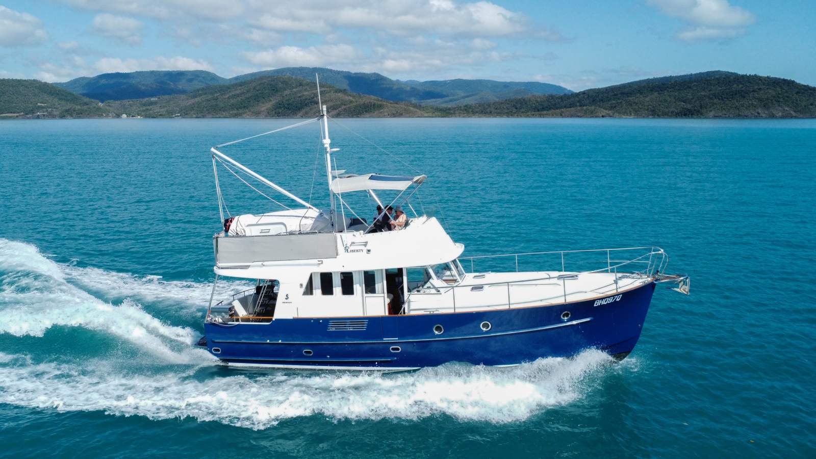 Beneteau Swift Trawler 42 photo